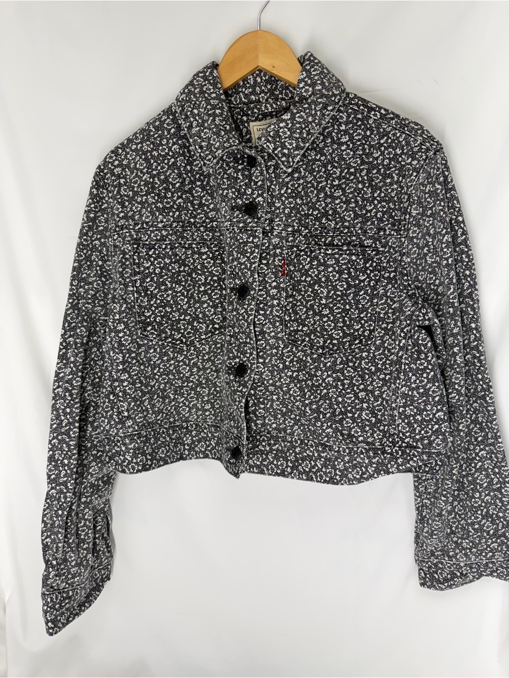 Levi’s Womens Large Floral Denim Trucker Jacket Black White Cropped Boxy Red Tab
